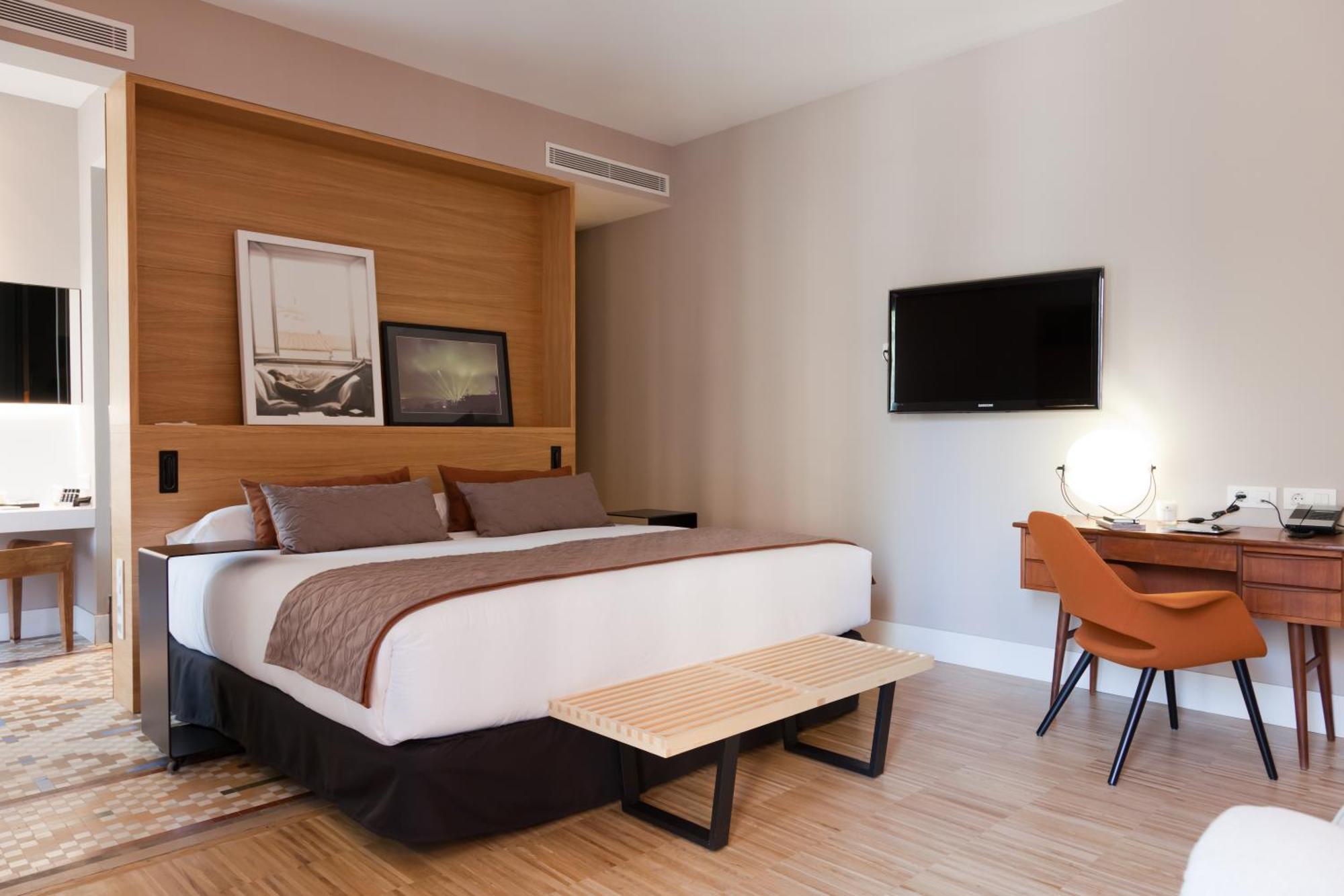 Alexandra Barcelona Hotel, Curio Collection by Hilton Exterior foto