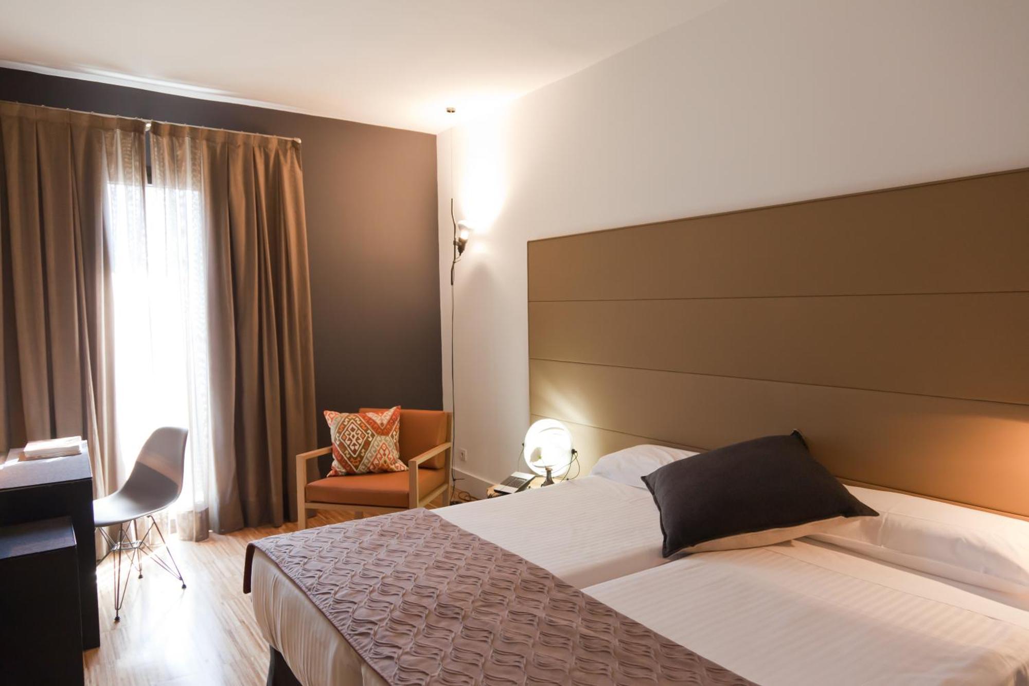 Alexandra Barcelona Hotel, Curio Collection by Hilton Exterior foto