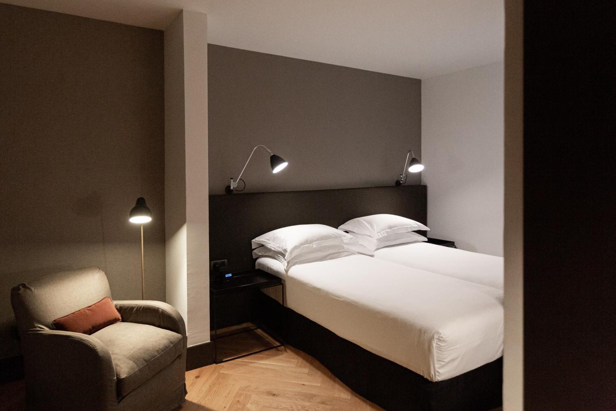 Alexandra Barcelona Hotel, Curio Collection by Hilton Exterior foto
