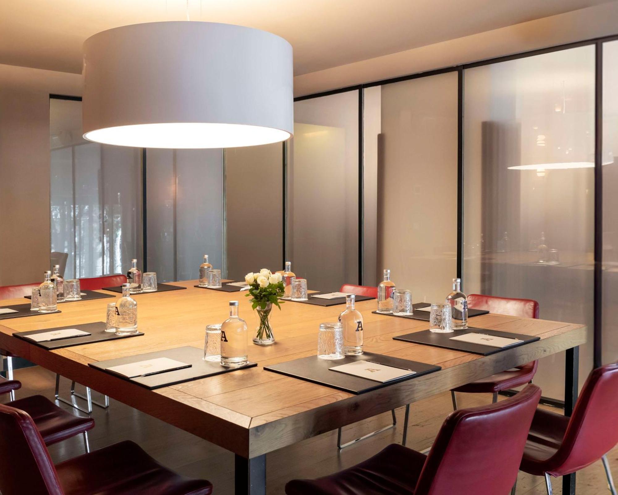 Alexandra Barcelona Hotel, Curio Collection by Hilton Exterior foto