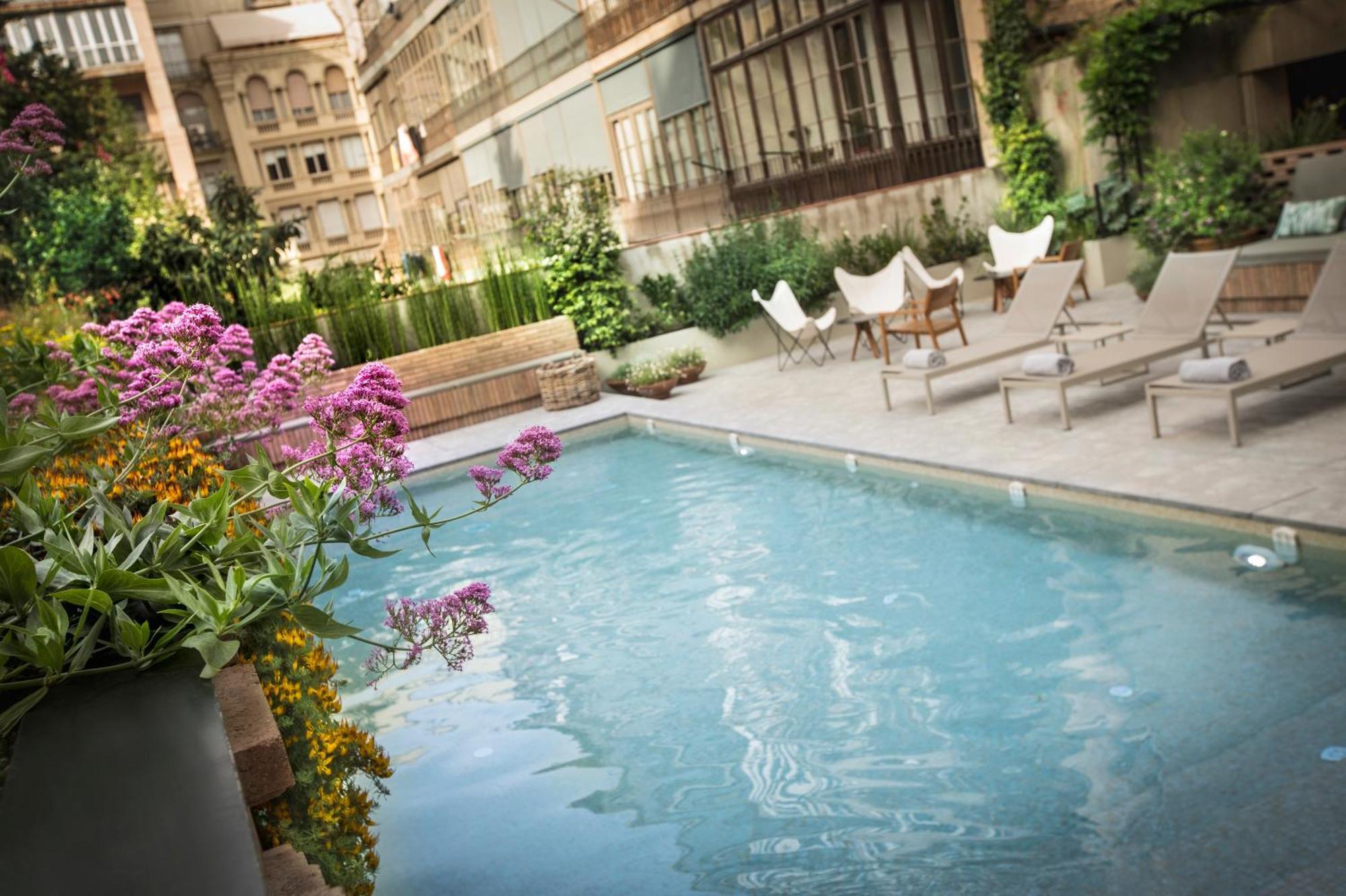 Alexandra Barcelona Hotel, Curio Collection by Hilton Exterior foto